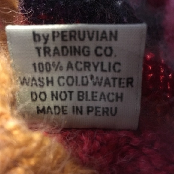 Cheek to Cheek Bianca & Ivan Poncho - Picture 4 of 4